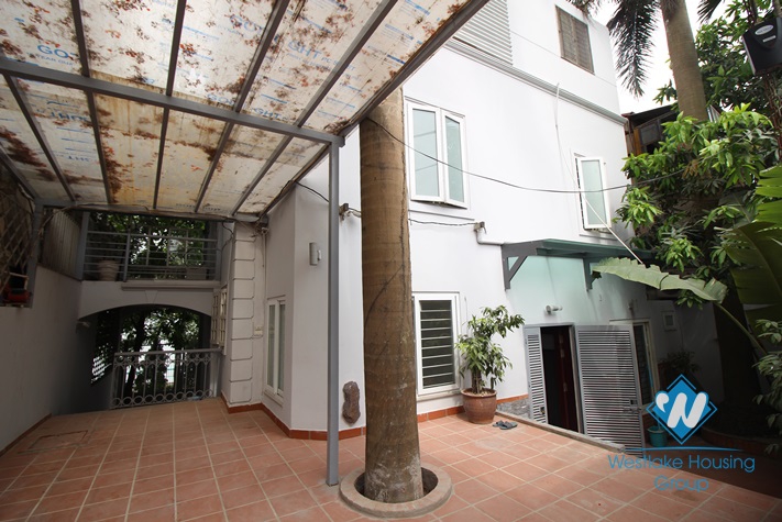 Beautiful house on the lakeside with splendid lakeview